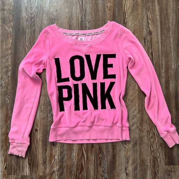 Victoria's Secret PINK 'LOVE PINK' Sweatshirt - Picture 1 of 8